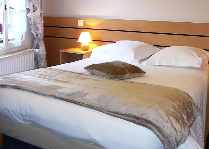 Hotels in Le Lude