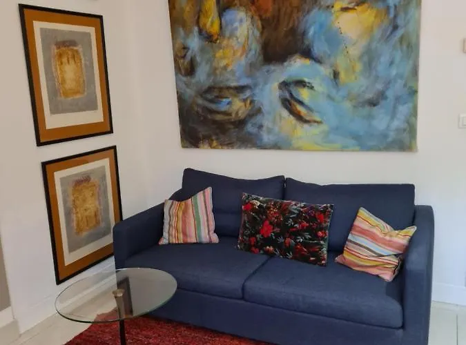 Suite indépendante avec 1 chambre et 1 bureau Montpellier