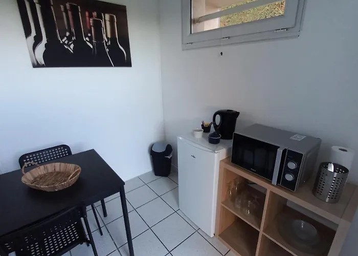 Adorable Studio Avec Entree Independante Dijon
