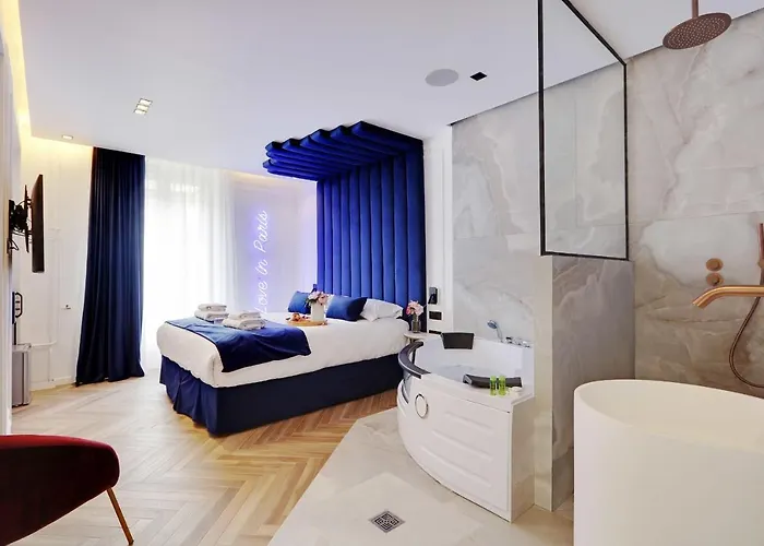 O privado Couples Getaway Unit With Jacuzzi - City Center Paris