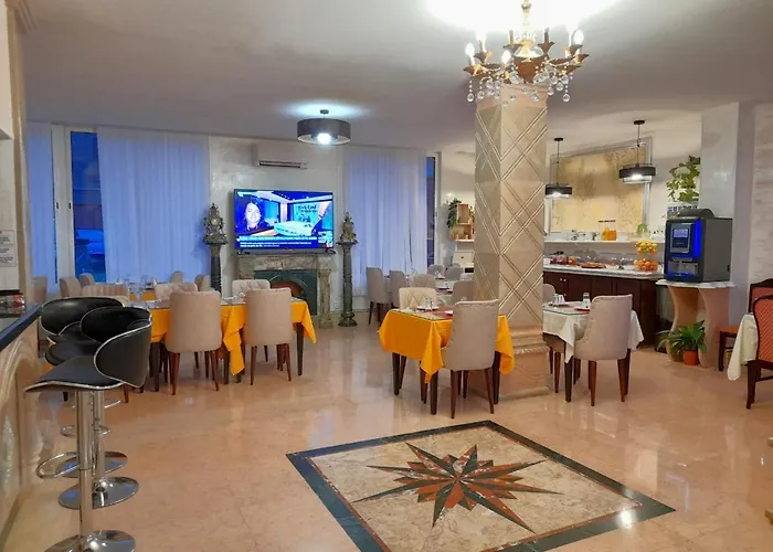 HOTEL ROYAL Paris Ivry