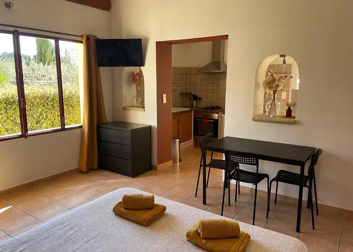 Les Célestins - Studios indépendants Carpentras