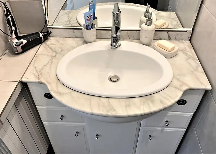 Nice Center Room