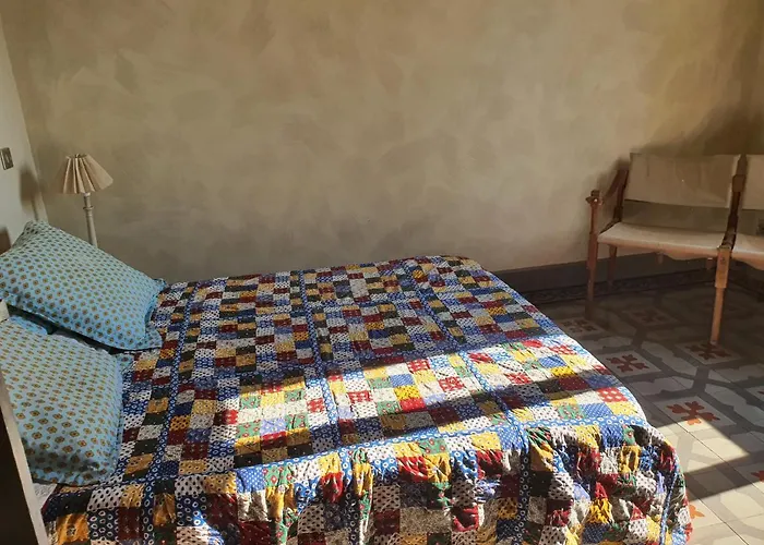 Hotel Manoir En Crau Arles
