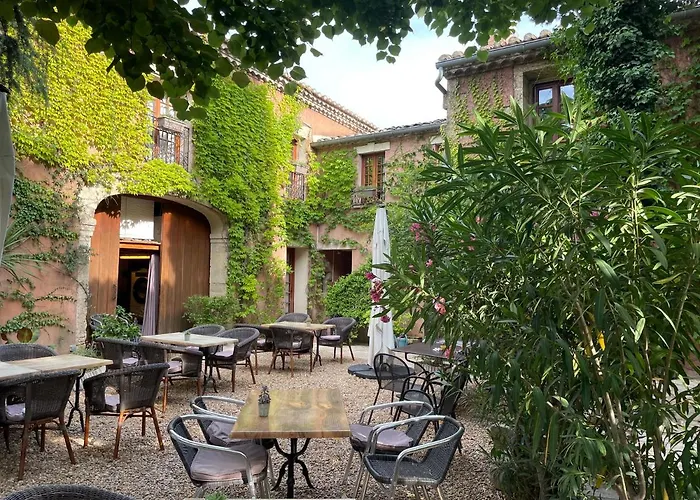 Hôtels à Vergèze