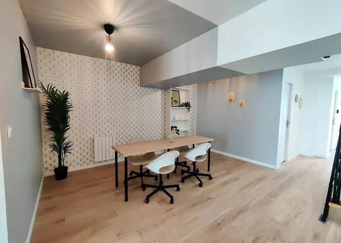 Chambre Crozon Avec Salle De Bains Privative Dans Une Residence Avec Salon Et Cuisine Partages Brest