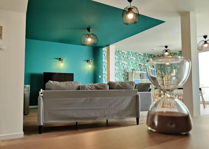 Chambre Arvor Avec Salle De Bains Privative Dans Une Residence Avec Salon Et Cuisine Partages Brest