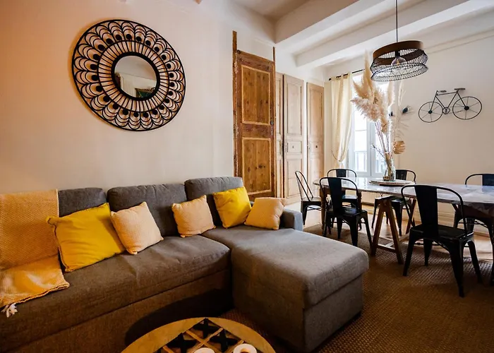 Tournon-sur-Rhone Hotels