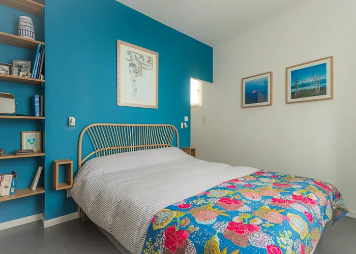 Superbe Villa Avec Piscine Couverte Au Port De Vannes avec Piscine