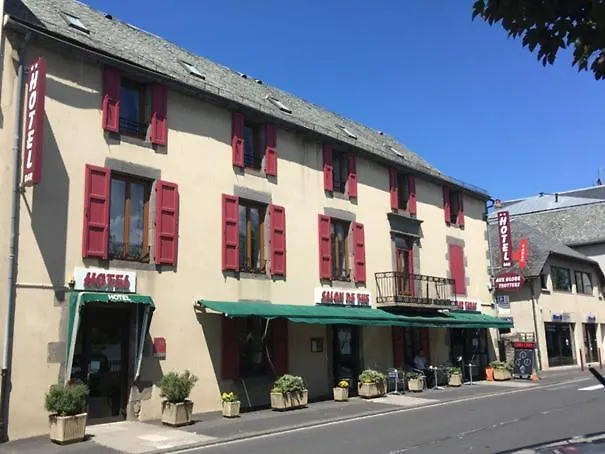 Hôtels à Murat (Cantal)