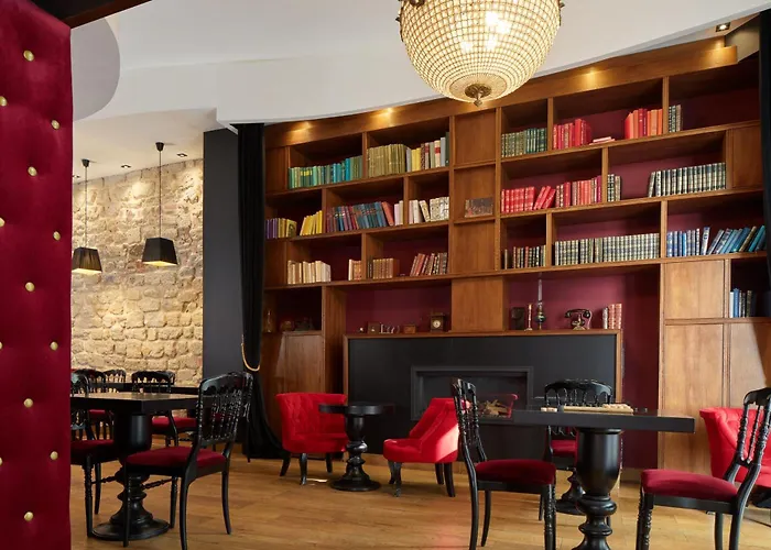 Hotel Les Théâtres Parigi