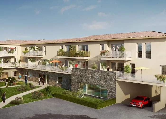 Résidence Domitys REGALECIA à Uzès avec Piscine