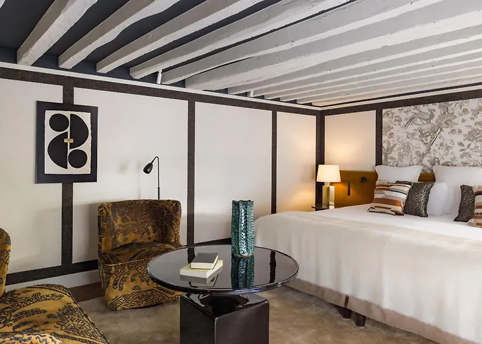 Le Pavillon De La Reine & Spa, Place Des Vosges Paris 5 estrelas