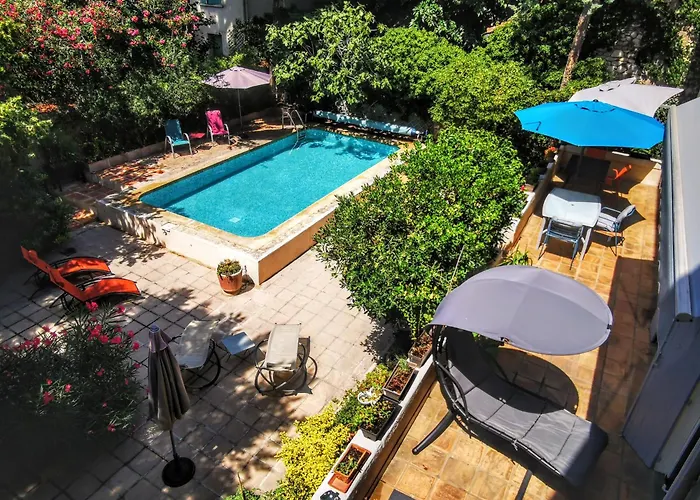 Bed and Breakfast Rougetomette Nimes