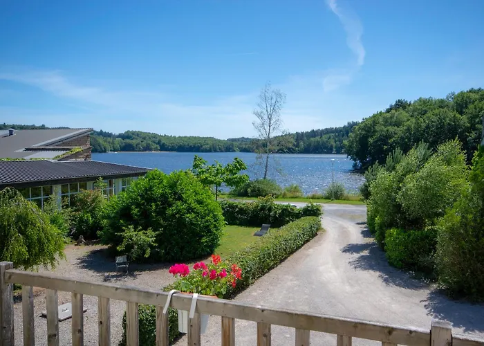 Hôtels à Neuvic (Correze)