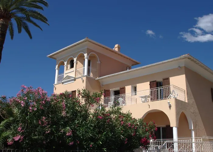 Hotel Et Appartements Reine D'Azur Roccabruna