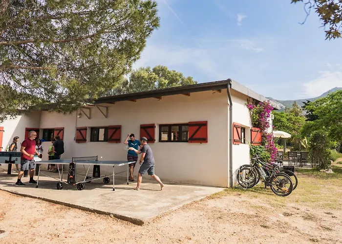 Feriendorf La Mora Calvi 