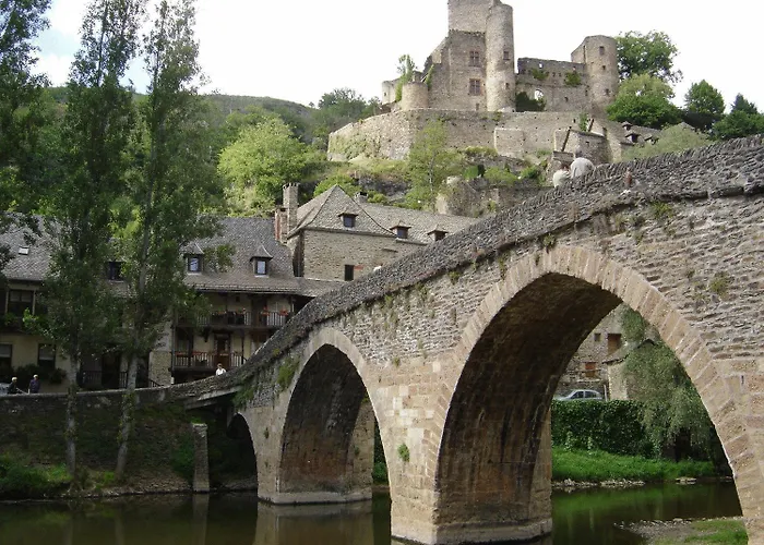 Hôtels à Rieupeyroux (Aveyron)