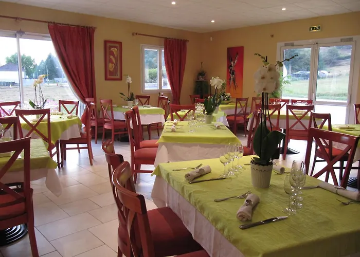 Hôtels à Saint-Pantaléon-de-Larche