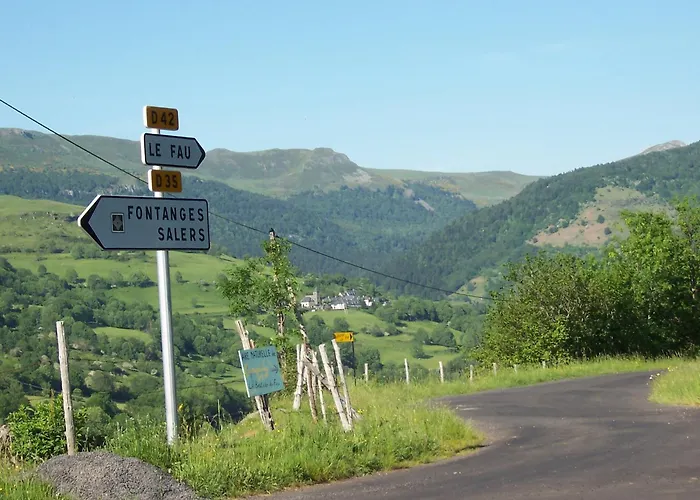 Hôtels à Tournemire (Cantal)