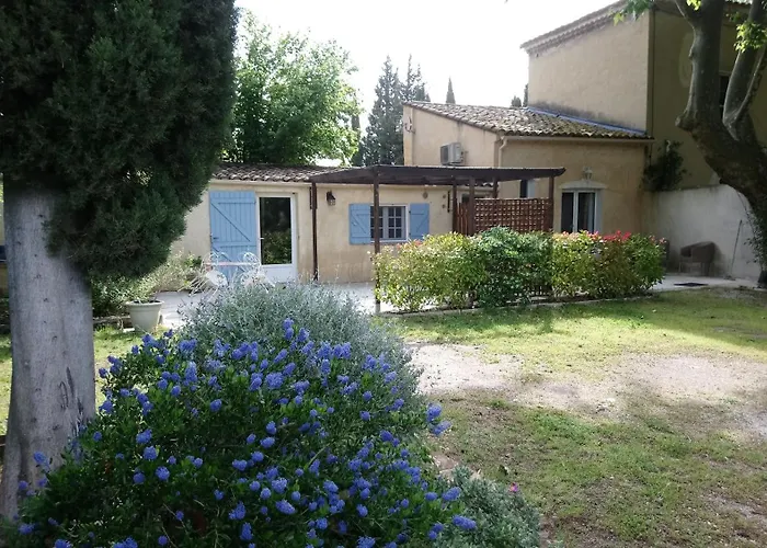 Villa La Petite Seigneurette1 à Villeneuve-lès-Avignon avec Piscine