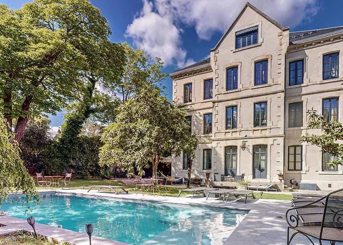 Demeure Saint Louis Historic Manor, City 700M, Free Parking,A C,Clim,Wifi, City View, Garden Carcassonne
