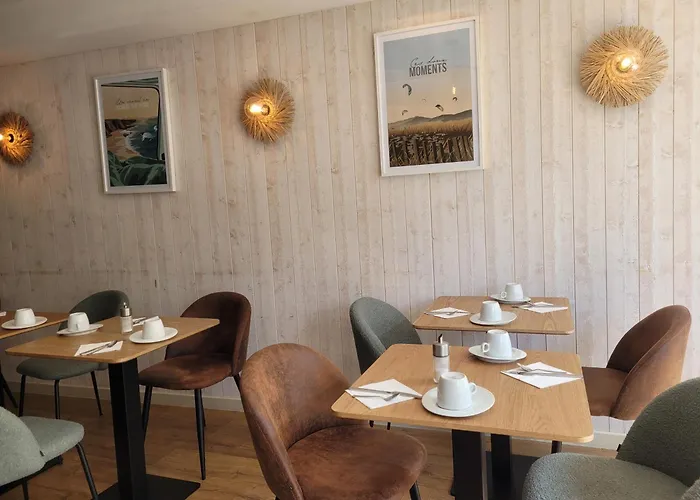 Brit Hotel des Halles Concarneau