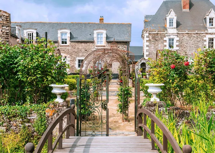 Hôtels à Saint-Georges sur Loire