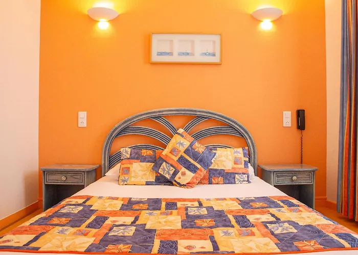 Salvagnac Hotels