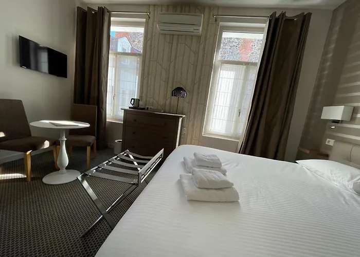 Hotel Le Pavillon D'Enghien, Vichy Centre