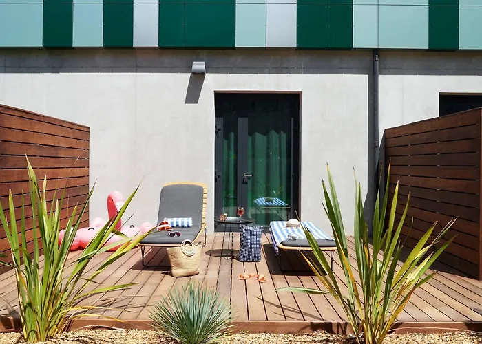 Moxy Antibes Sophia Antipolis Hotel Biot