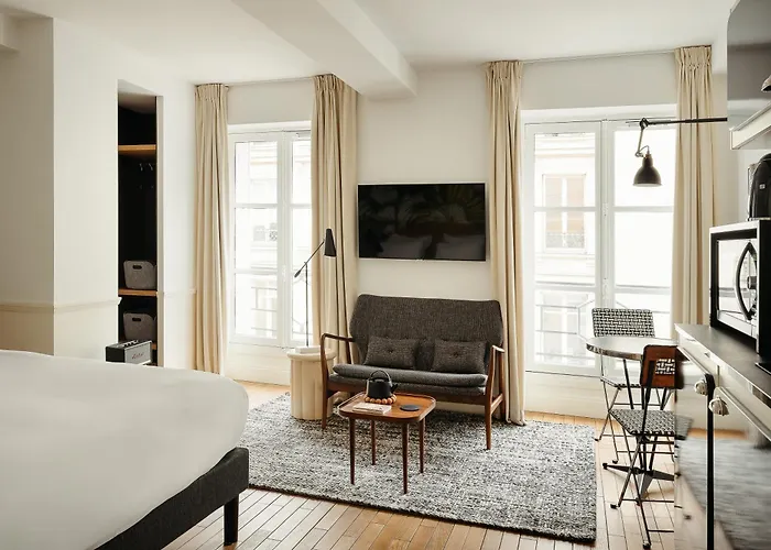 My Maison In Paris - Louvre