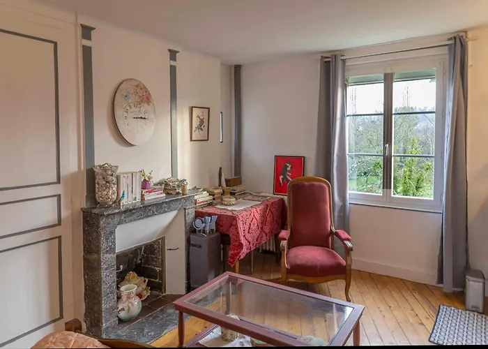 Chambre d'Hôtes Les Jardins de Marie, SCI Charles III Bernay 