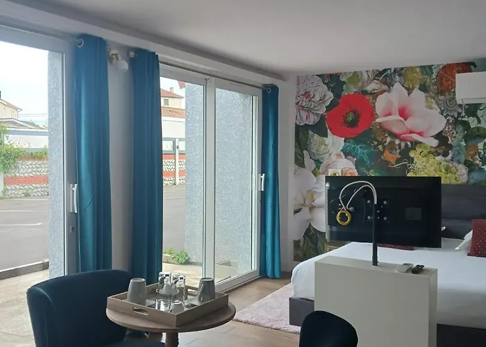 Hôtels à Villars-les-Dombes