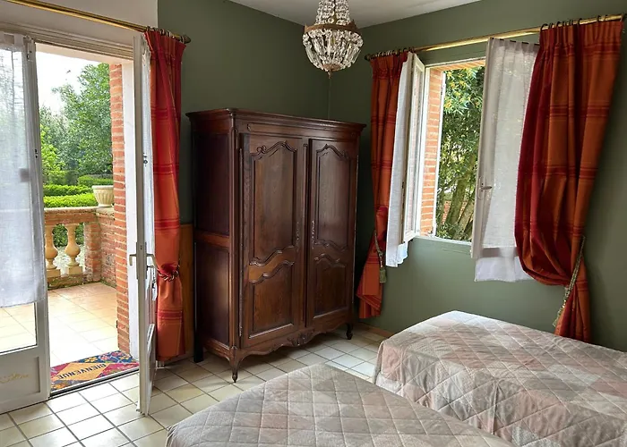 Manoir De La Gravette Maison D'Hotes Montauban