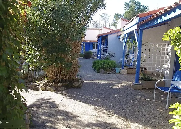 Hotel Des 4 Vents Esprit Camargue Parking Privé Gratuit Aigues-Mortes
