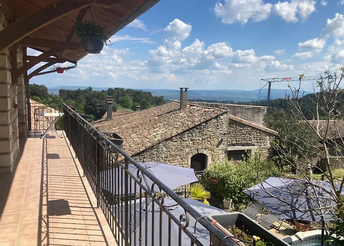Hotels in Mercuer