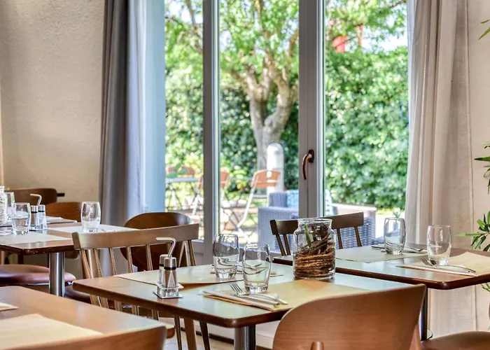 Sannois Hotels