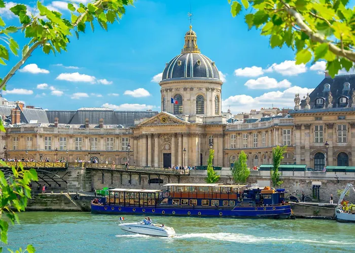 Resorts in Paris