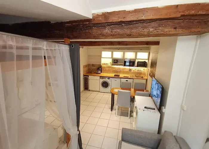 La Loge Du Vieux Lyon Bed and Breakfast