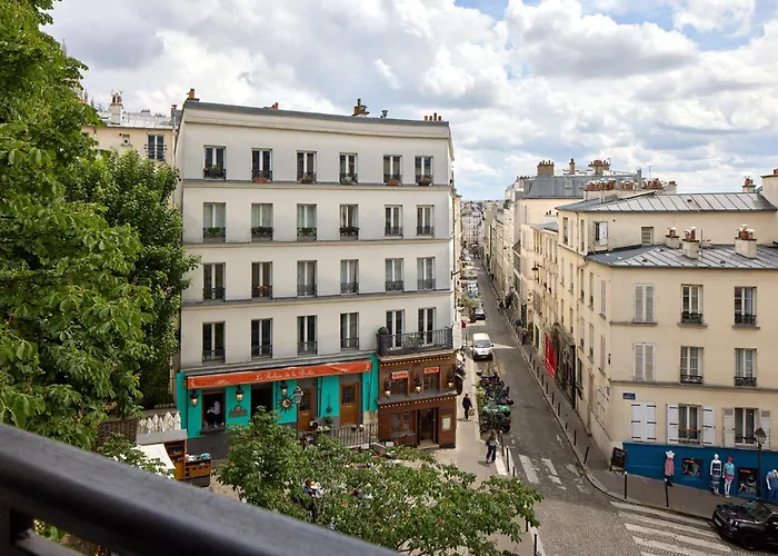 Timhotel Montmartre París