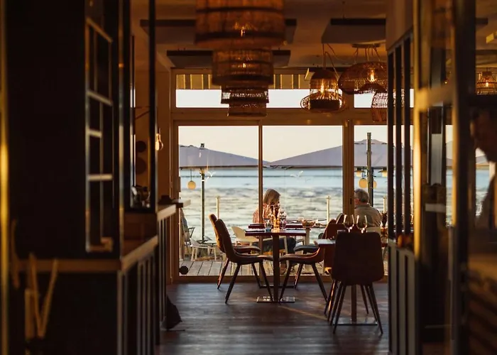 Beach Hotel - Le Grand Chalet Ronce-les-Bains