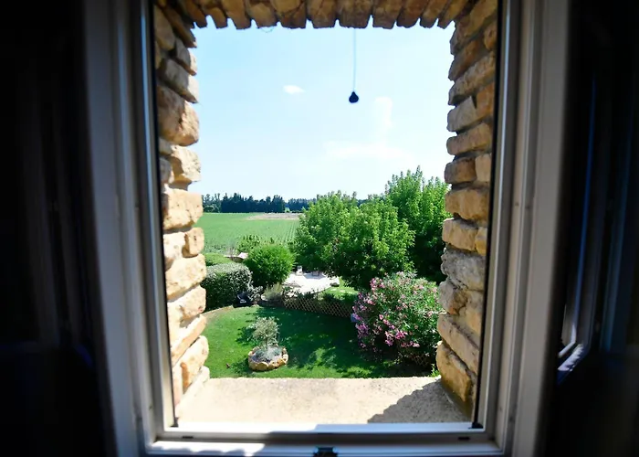 Le Mas Des Aigras - Hotel & Restaurant De Charme En Provence Orange 