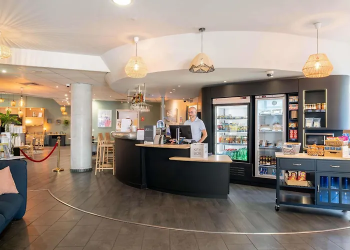Novotel Suites Cannes Centre With Golf Course
