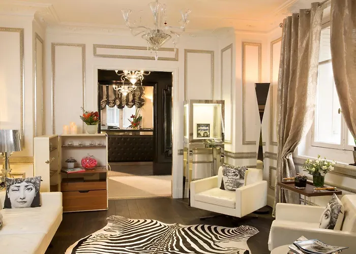 Hotel Ares Eiffel Paris Com um Campo de golfe