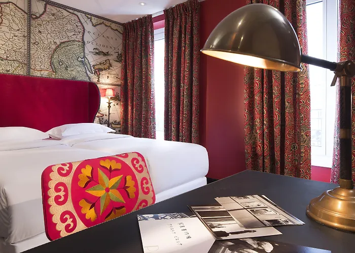 Hotel Du Continent Parigi