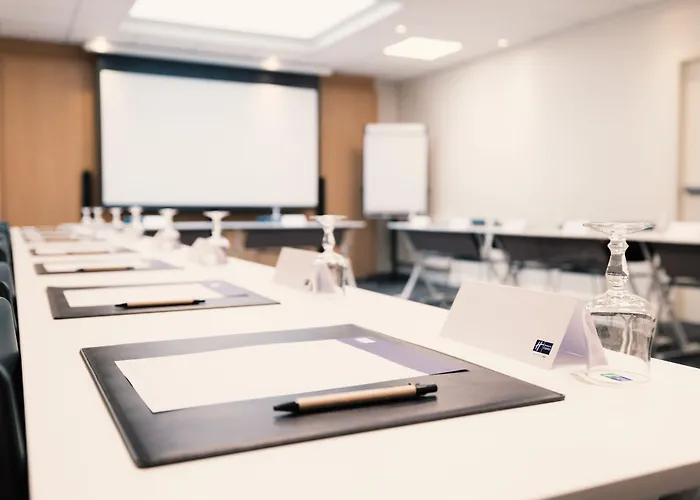 Holiday Inn Express Lille Centre By Ihg