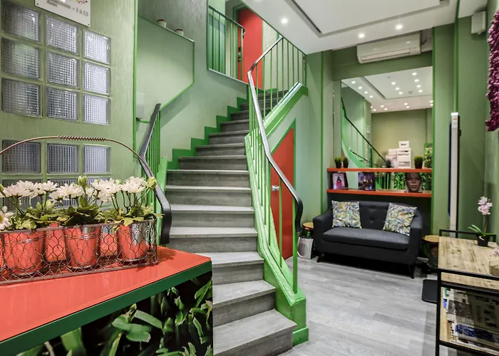 Hotel Jardins De Montmartre Parigi