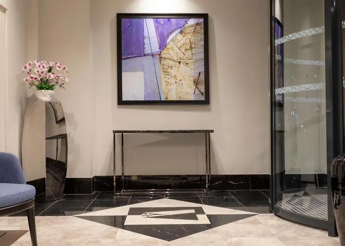 Montfleuri Hotel Paris