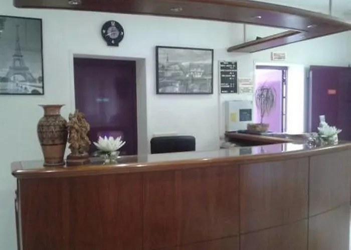 Hotel Lilas Gambetta Parigi